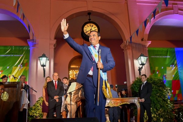 Este viernes Valdés asume su segundo mandato al frente de la provincia de Corrientes