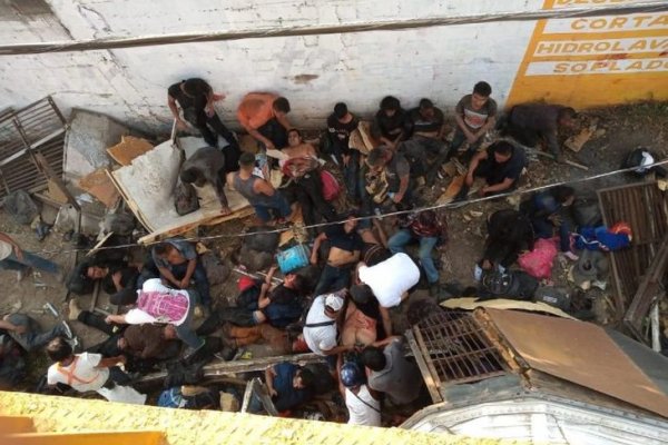 49 migrantes muertos y decenas heridos en un accidente vial en México