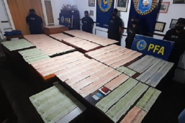 Corrientes: Secuestraron dinero transportado ilegalmente en un auto