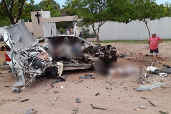 Tragedia en Chaco: Dos muertos y un herido grave luego de tremendo choque