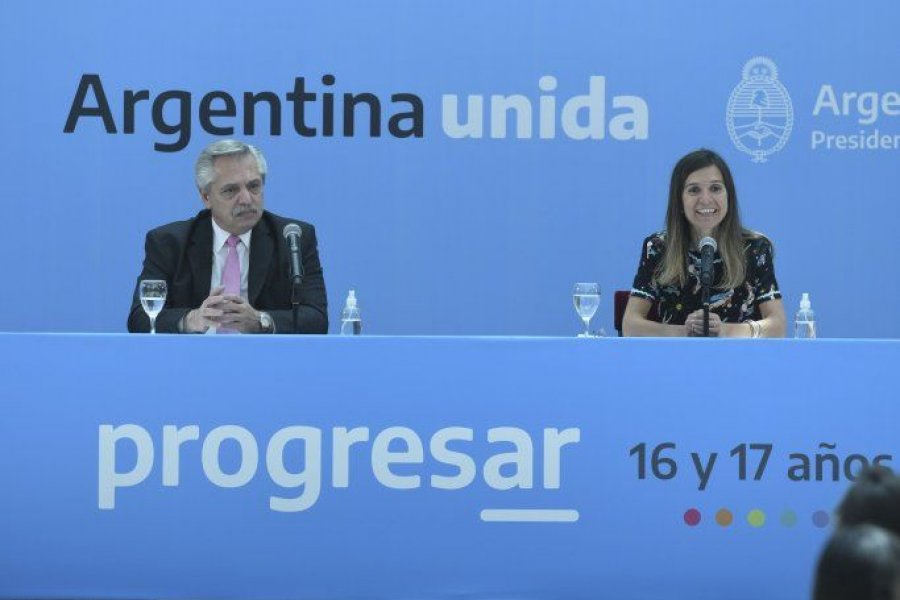 Fernández sobre las becas Progresar: "La educación es un tema central y nunca un gasto"