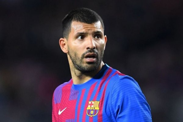 Aseguran que el miércoles el Kun Agüero anunciará su retiro