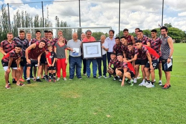 Colón tuvo contacto con un positivo de COVID a días de la final con River