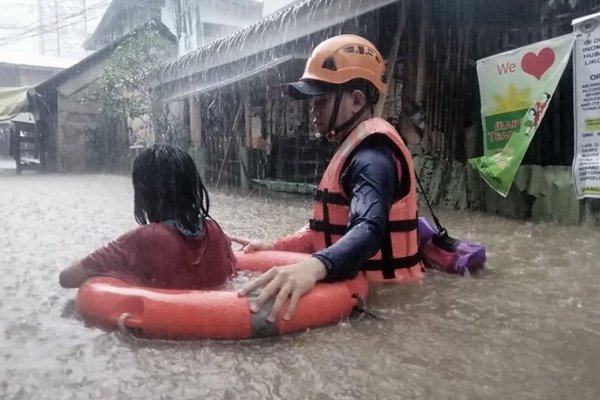 Al menos 108 muertos tras el paso del tifón Rai
