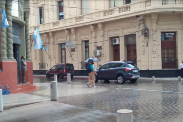 Altas temperaturas y probabilidad de tormentas aisladas en Corrientes