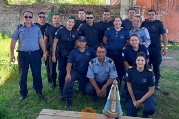 Predio del Gaucho Gil: Entre los escombros hallaron intacta la imagen de la Virgen de Itatí