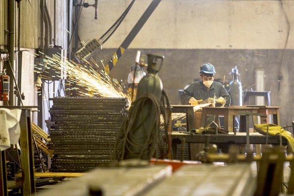 La actividad industrial creció 8,2% en noviembre respecto a 2019