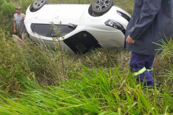 Anciano herido en un vuelco