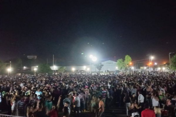 Corrientes: Quince mil personas en un evento municipal