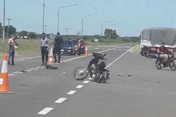 Un muerto tras choque entre una camioneta y una moto en el acceso a Loreto