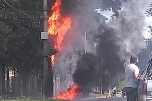 Corrientes: se prendió fuego un transformador y dejó sin luz a una ciudad