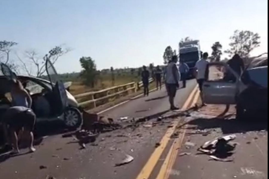 Corrientes: Dos muertos tras choque frontal en Ruta 14