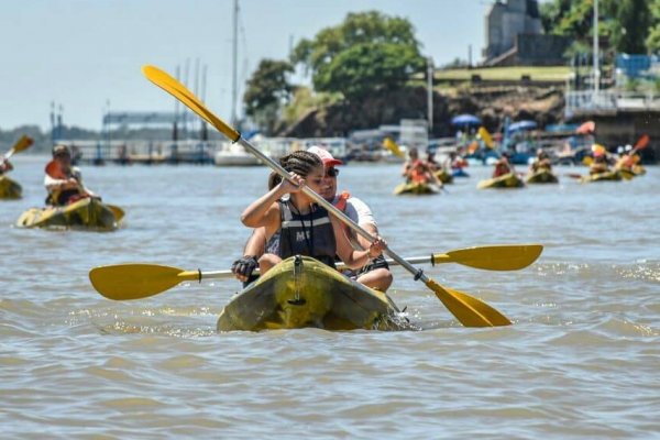 Invitan a animarse a los deportes acuáticos en las costas del río Paraná