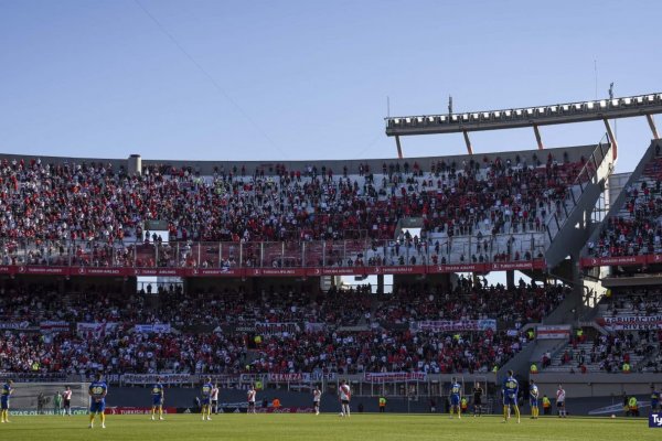 Sanción y advertencia de la FIFA a la AFA