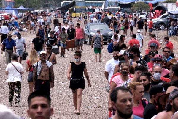 Miles de devotos pasaron por el santuario del Gauchito Gil