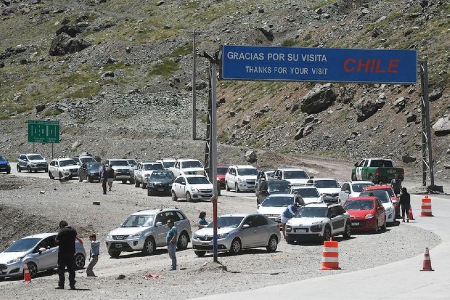 Cierran paso a Chile para el turismo por brote de Covid-19