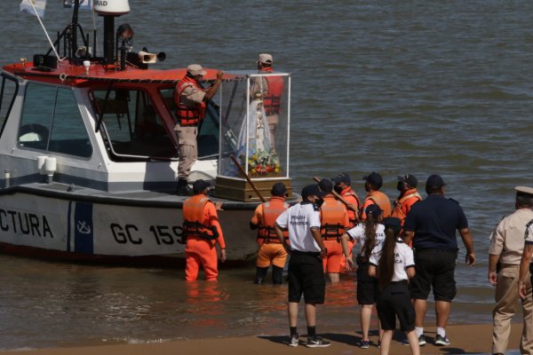 Peregrinación naútica de la Virgen Morena: Inició la caravana por la ciudad