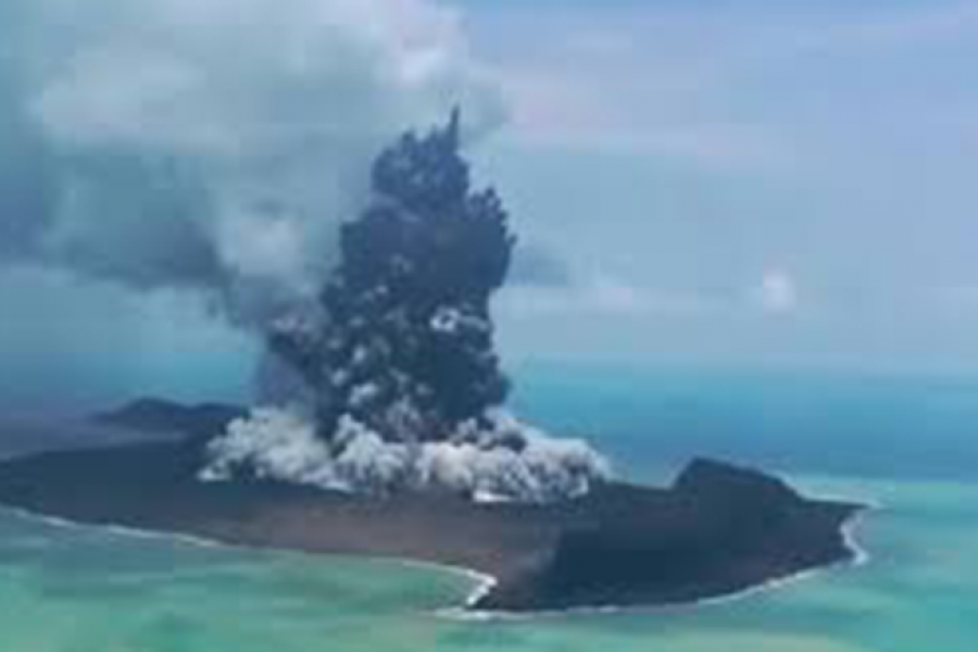 Dos mujeres murieron por olas generadas tras la erupción del volcán en Tonga