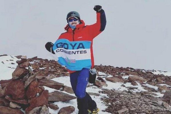 Un correntino llegó a la cima de la montaña más alta de América