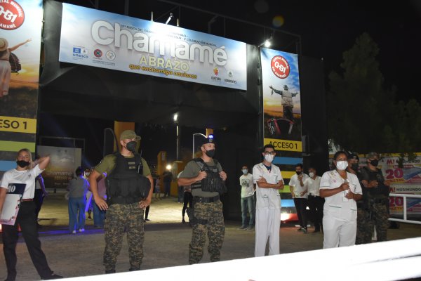 Debían estar aislados y quisieron ingresar a la Fiesta Nacional del Chamamé