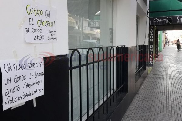 Cuidado con el chorro, el cartel que alerta a los vecinos