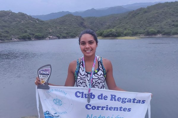 Ayelén Cuevas continúa primera en el Circuito NOA de Aguas Abiertas