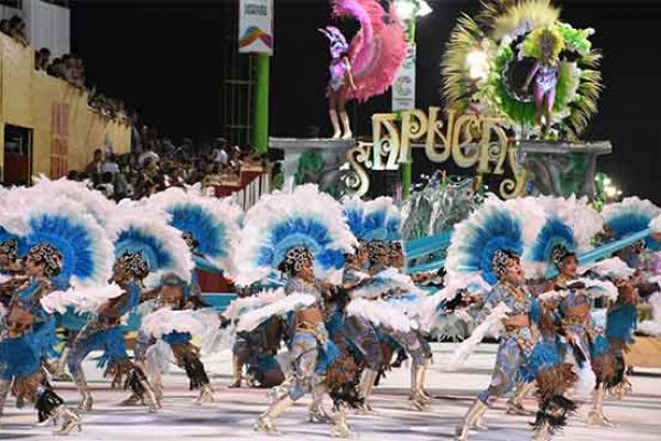 Elegirán los embajadores y mejores trajes del Carnaval correntino
