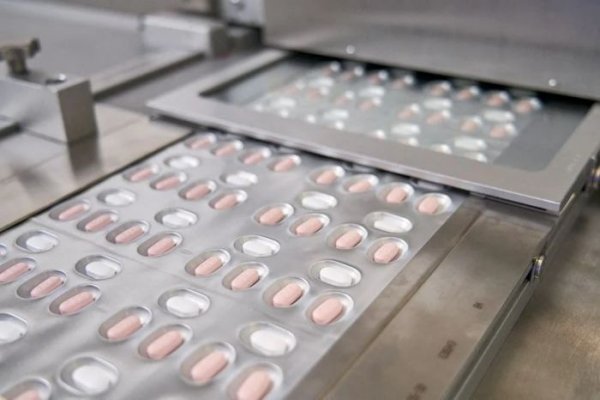 La píldora de Pfizer contra el Covid-19 fue aprobada en Europa