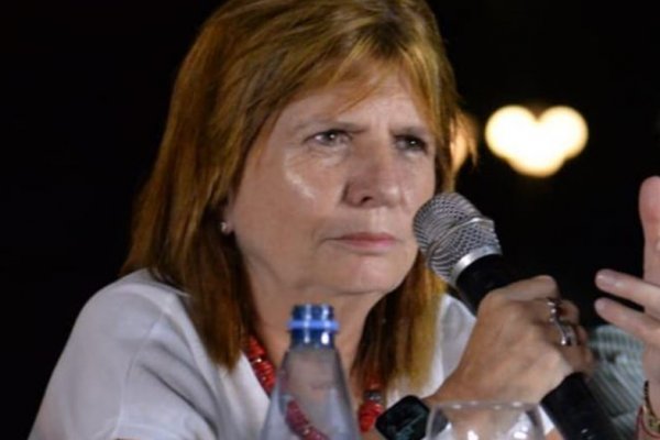Patricia Bullrich llega a Corrientes para participar de los actos en honor a San Martín