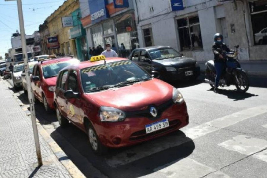 Taxistas evaluarán una posible actualización tarifaria
