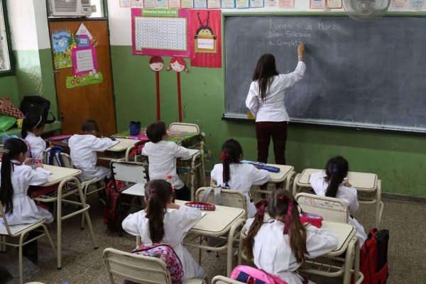 El 11 de febrero los docentes deberán presentarse en las escuelas