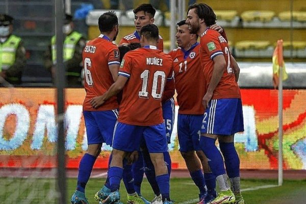 Chile le ganó a Bolivia en La Paz y se ilusiona con el Mundial de Qatar 2022