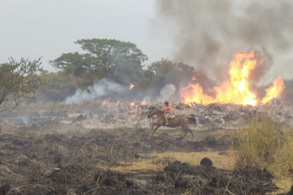 Escándalo en twitter por incendios en Corrientes, un ministro pidió no pelear con Nación