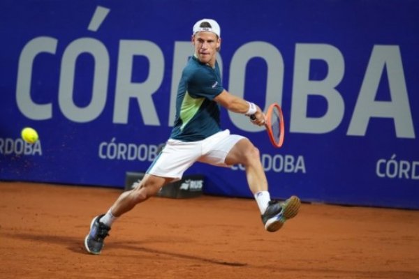 Peque Schwartzman va por un lugar en las semifinales