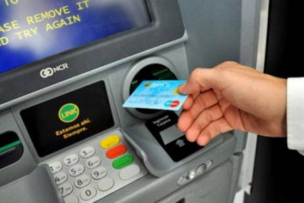 Inicia el pago del plus unificado a estatales de Corrientes