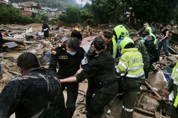 Al menos 11 muertos y 35 heridos por un alud en Colombia