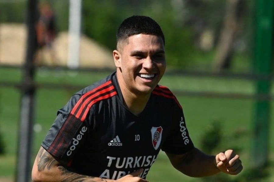 Buena noticia para River y Juanfer Quintero: llegó su transfer y podría jugar