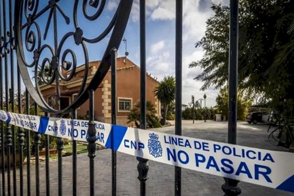 Un adolescente mató a su familia porque le prohibieron usar la Play Station