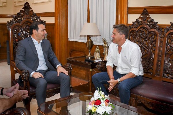 El gobernador Valdés recibió al legislador chaqueño Leandro Zdero
