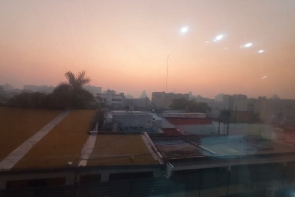 Otro día con humo y mucho calor en Corrientes