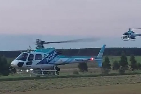 Llegaron a Corrientes tres helicópteros hidrantes enviados por Buenos Aires