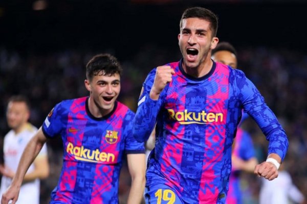 Barcelona empató con Napoli en un cruce maradoniano