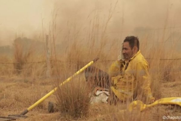 Incendios en Corrientes: ¿Quién es el bombero de la foto viral?