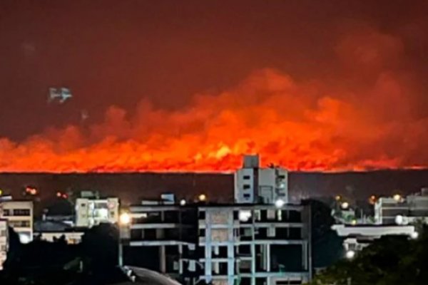 Impresionante: así se ve el fuego de Corrientes desde Brasil