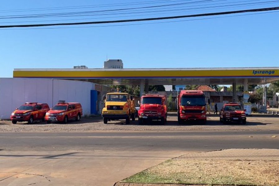 Bomberos de Brasil llegan a Corrientes para combatir el fuego