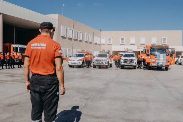 San Juan envía avión sanitario, autobombas, camionetas y bomberos a Corrientes