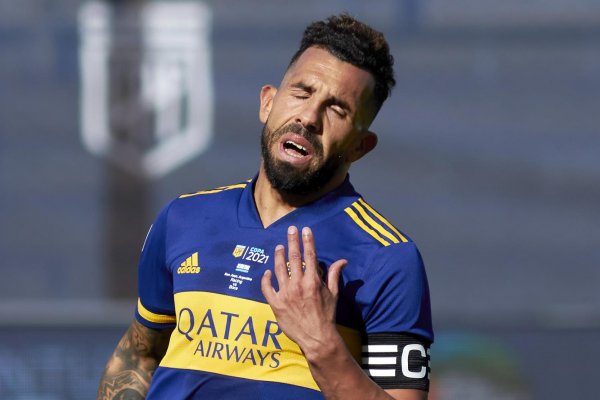 Asalto a Carlos Tévez en Argentina termina en tiroteo y un muerto