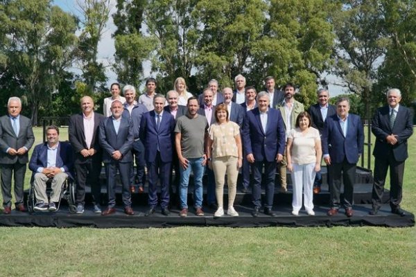 Mesa Federal de JxC entre política internacional y fuego en Corrientes