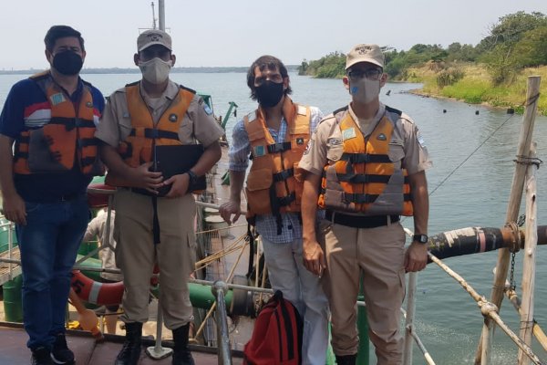 Técnicos del ICAA inspeccionaron barco de extracción de arena