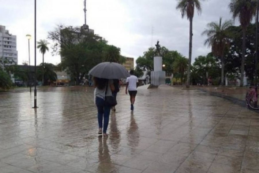 Probabilidad de tormentas aisladas para Corrientes
